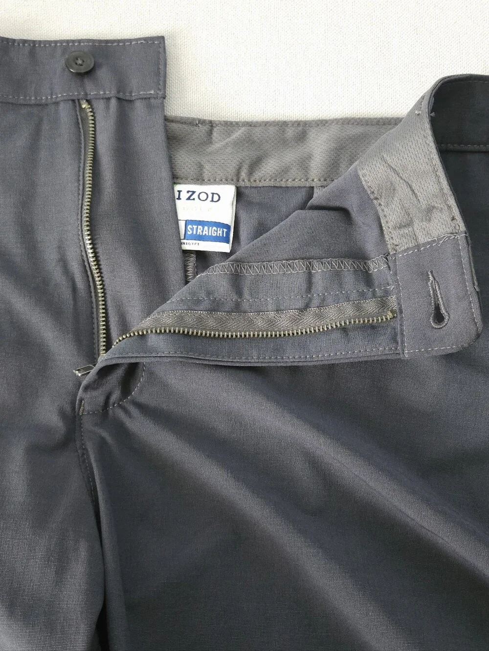 IZOD Golf Mens Straight Fit‎ Shorts Sz 42 Charcoal Gray Stretch Performance New